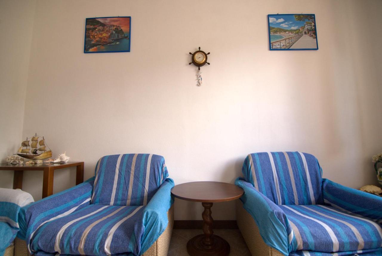 Noemi Apartment 5 Lands Paradise Levanto Eksteriør billede